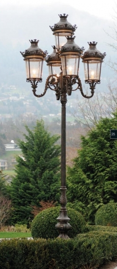 Уличный фонарь "Ластер-2" с 5 плафонами